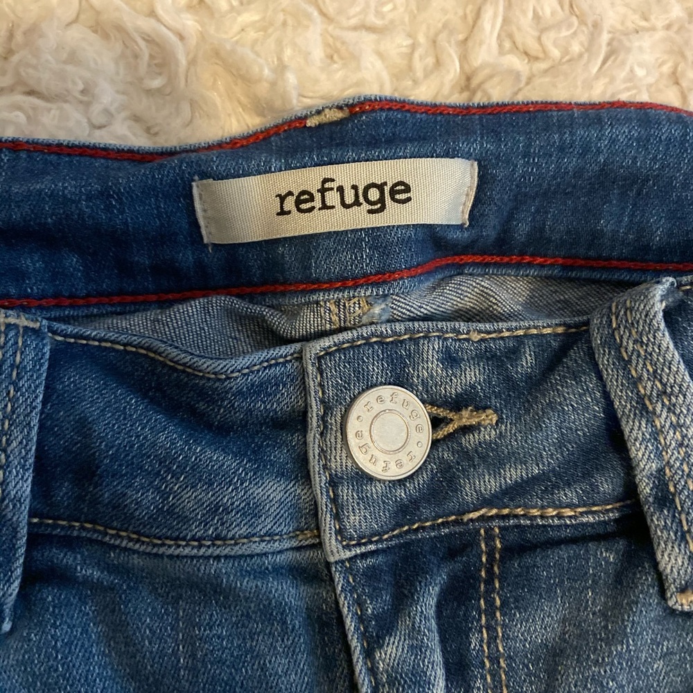 Refuge Ripped Blue Jeans - Picture 4 of 7